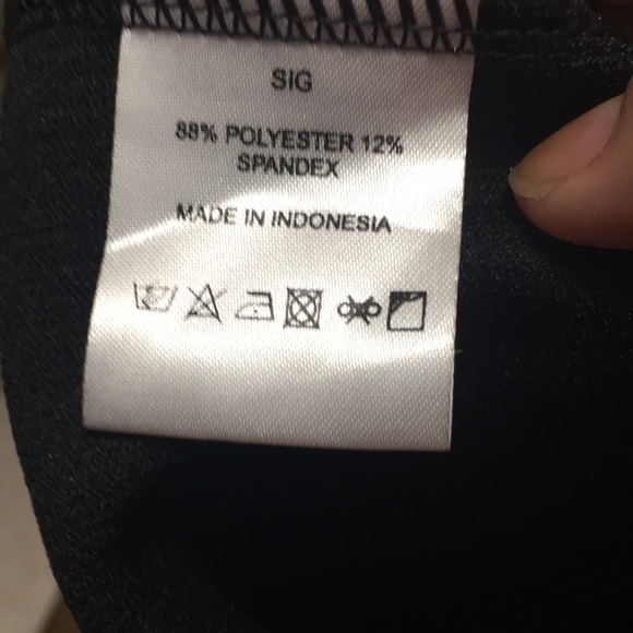 SIG romper, size M, NWT - Picture 7 of 7